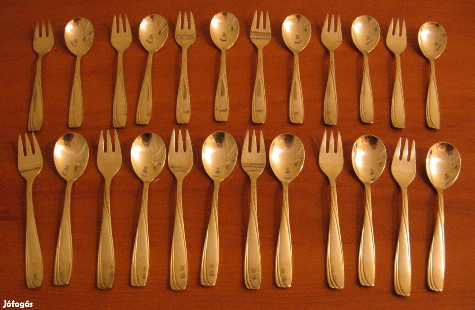 12fős ezüstözött kávéssüteményes evőeszközkészlet