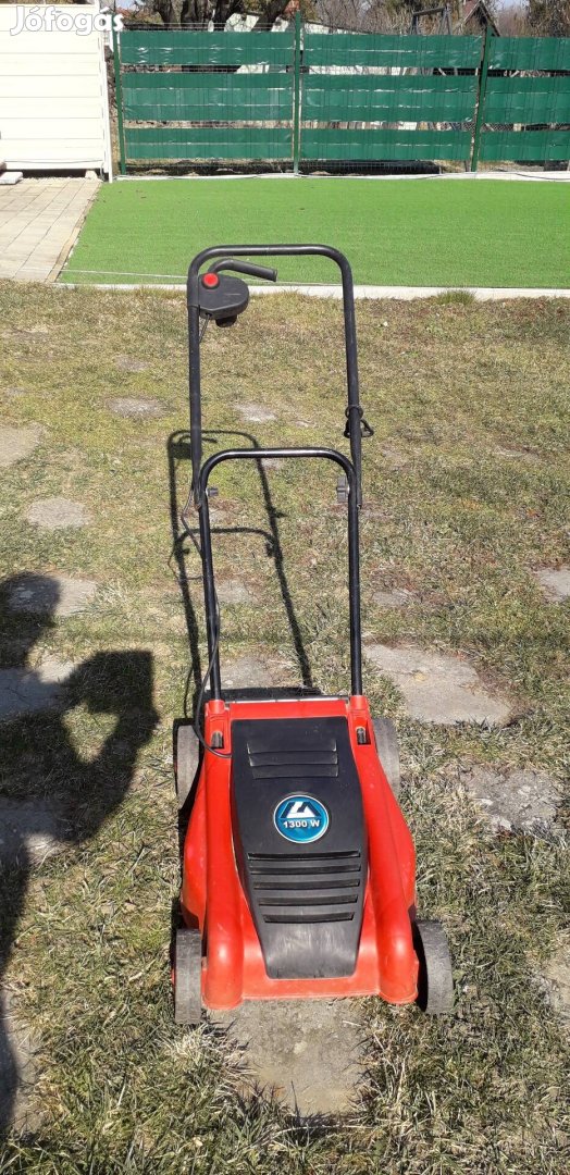 1300 W os fűnyíró