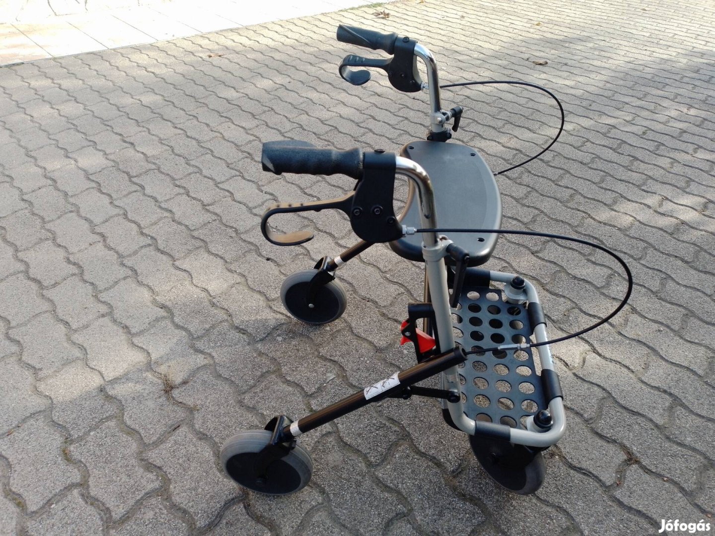 130kg terhelhető Rollator  orvosi segédeszköz. 