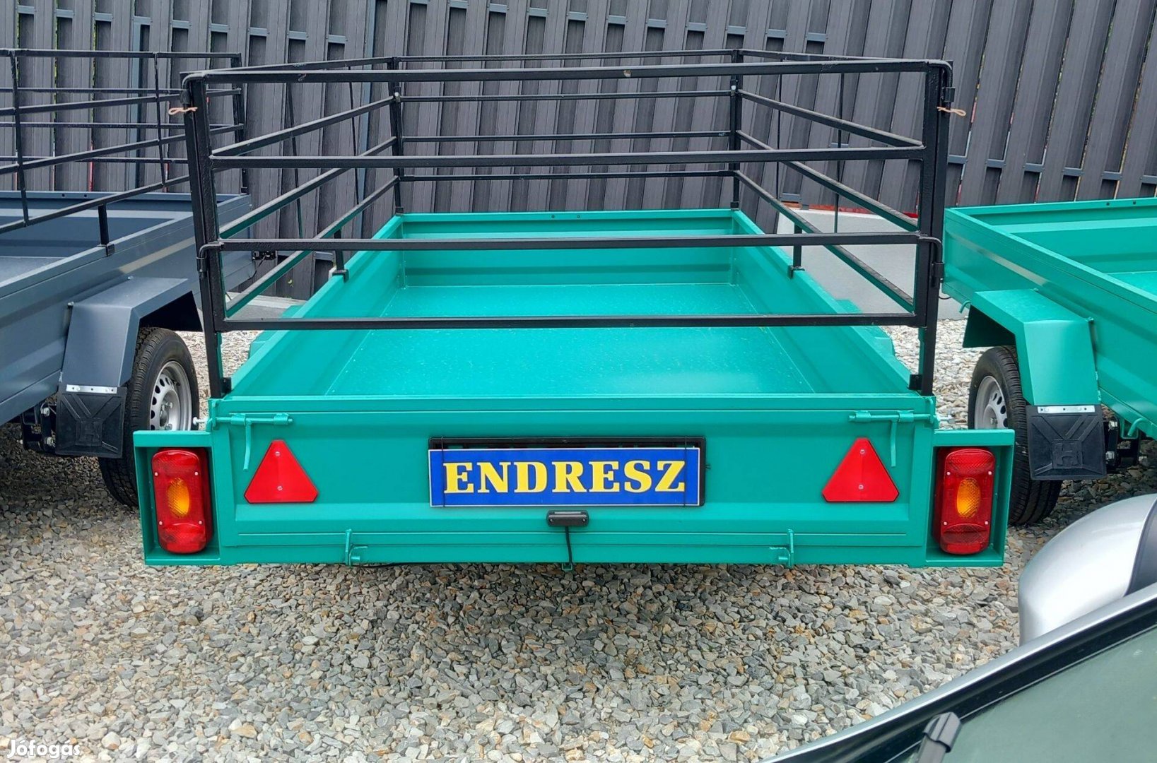 130x250x32 cm-es Extra Erős Vas, hegesztett, zártszelvény Új, utánfutó