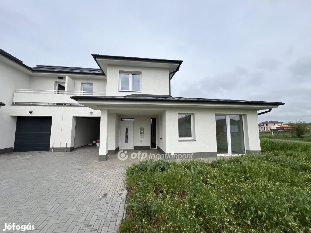 133 nm-es ház eladó Debrecen