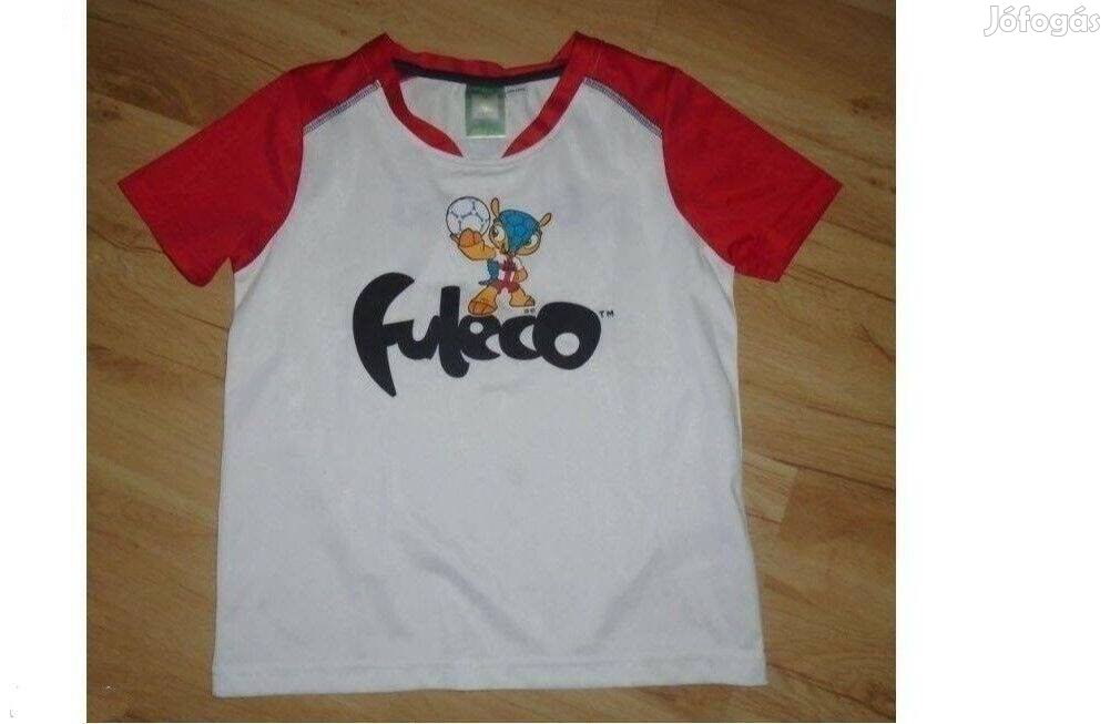 134-140-es méretű FIFA brazil póló