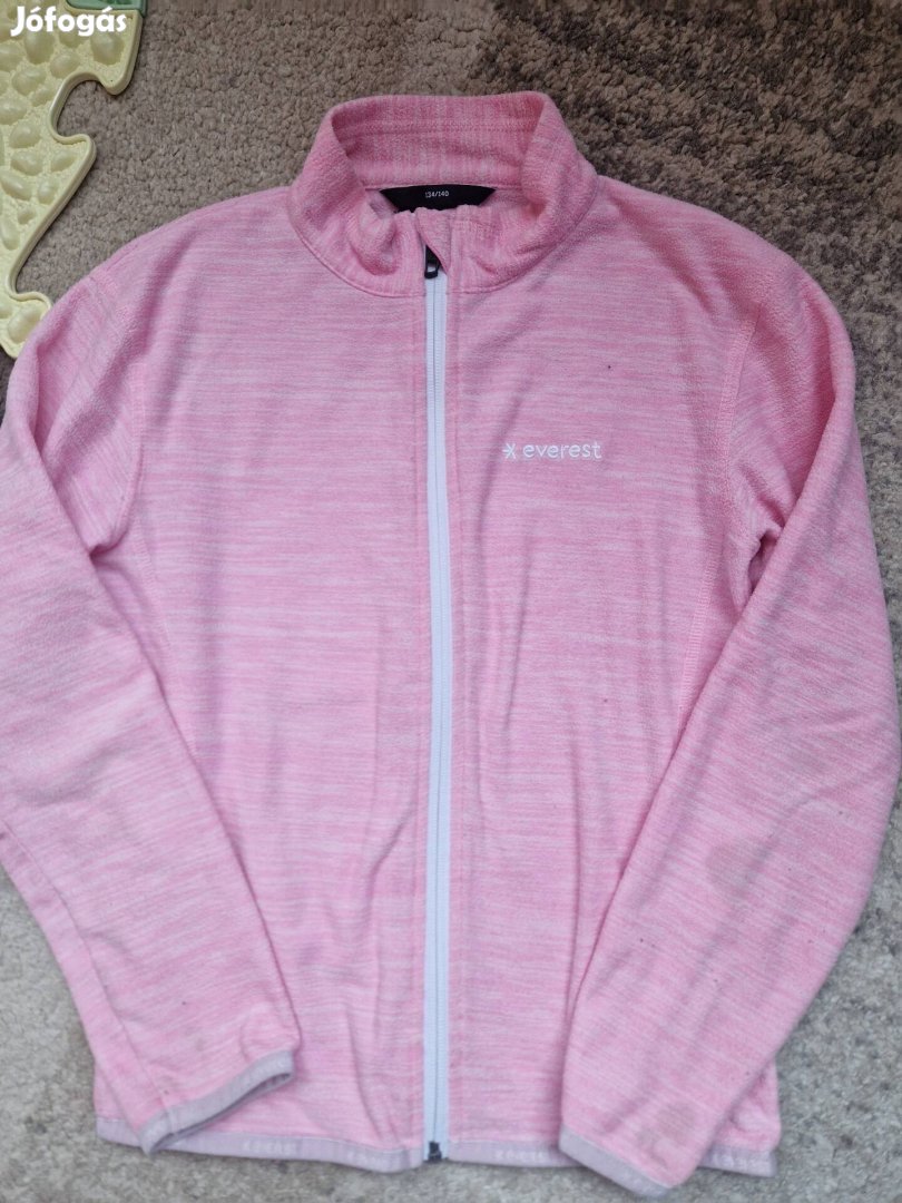 134-140 méretű Everest polár pulcsi, pulóver, egyik ujján