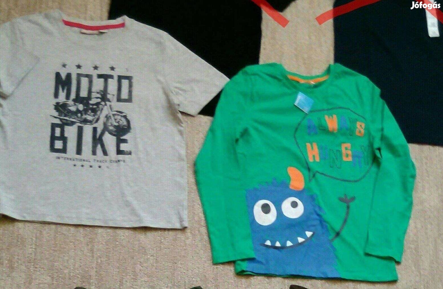 134 Új hosszú ujjú fiú póló szörnyikés