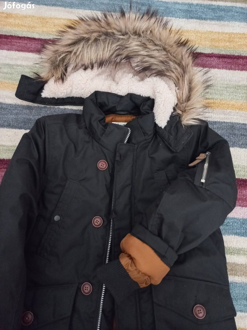 134-es fiú télikabát