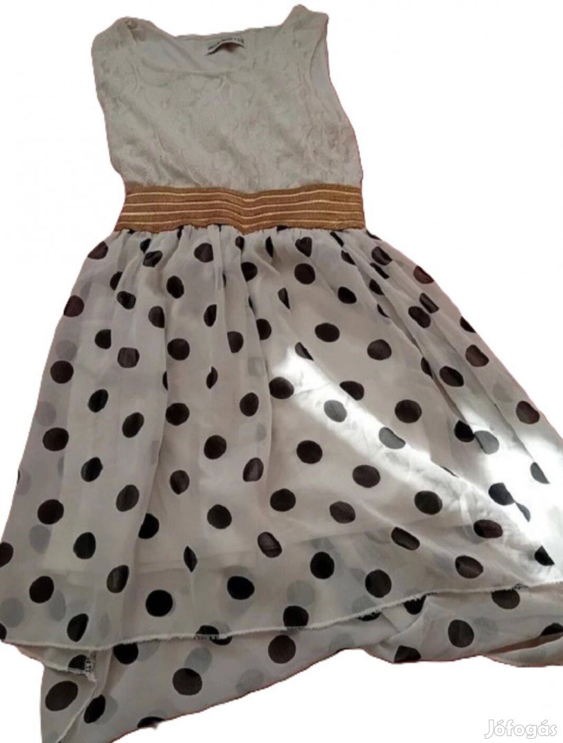 134-es pöttyös ruha