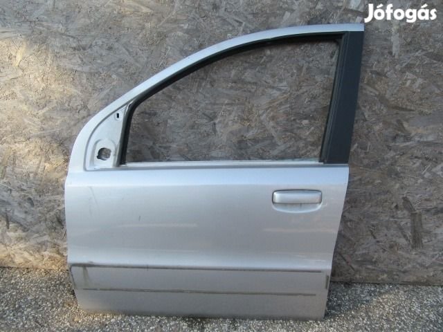 138893 Fiat Panda II. 2003-2012 ezüst színű bal első ajtó