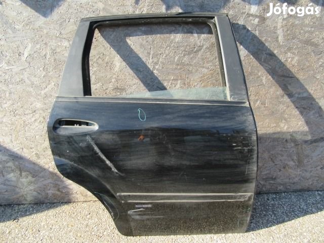 138900 Fiat Croma 2005-2010 fekete színű, jobb hátsó ajtó a képen