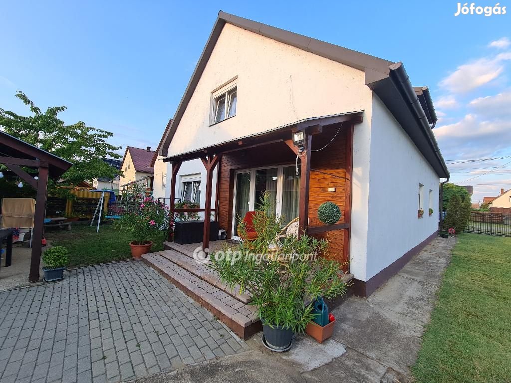 138 nm-es ház eladó Debrecen