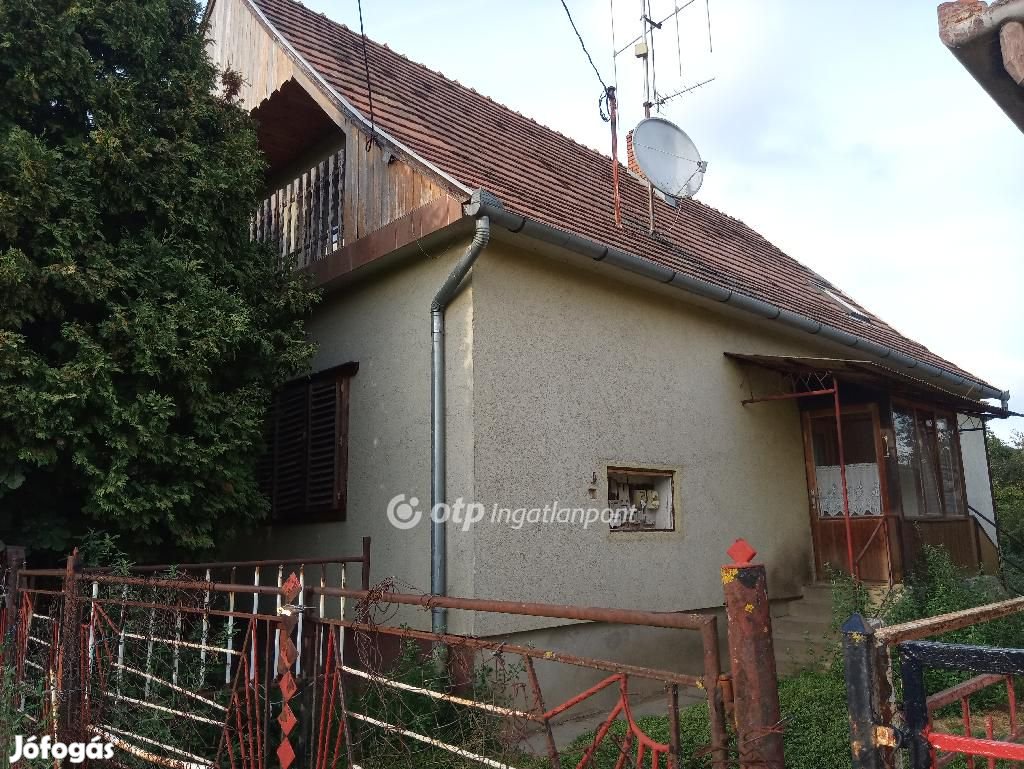 138 nm-es ház eladó Dombóvár