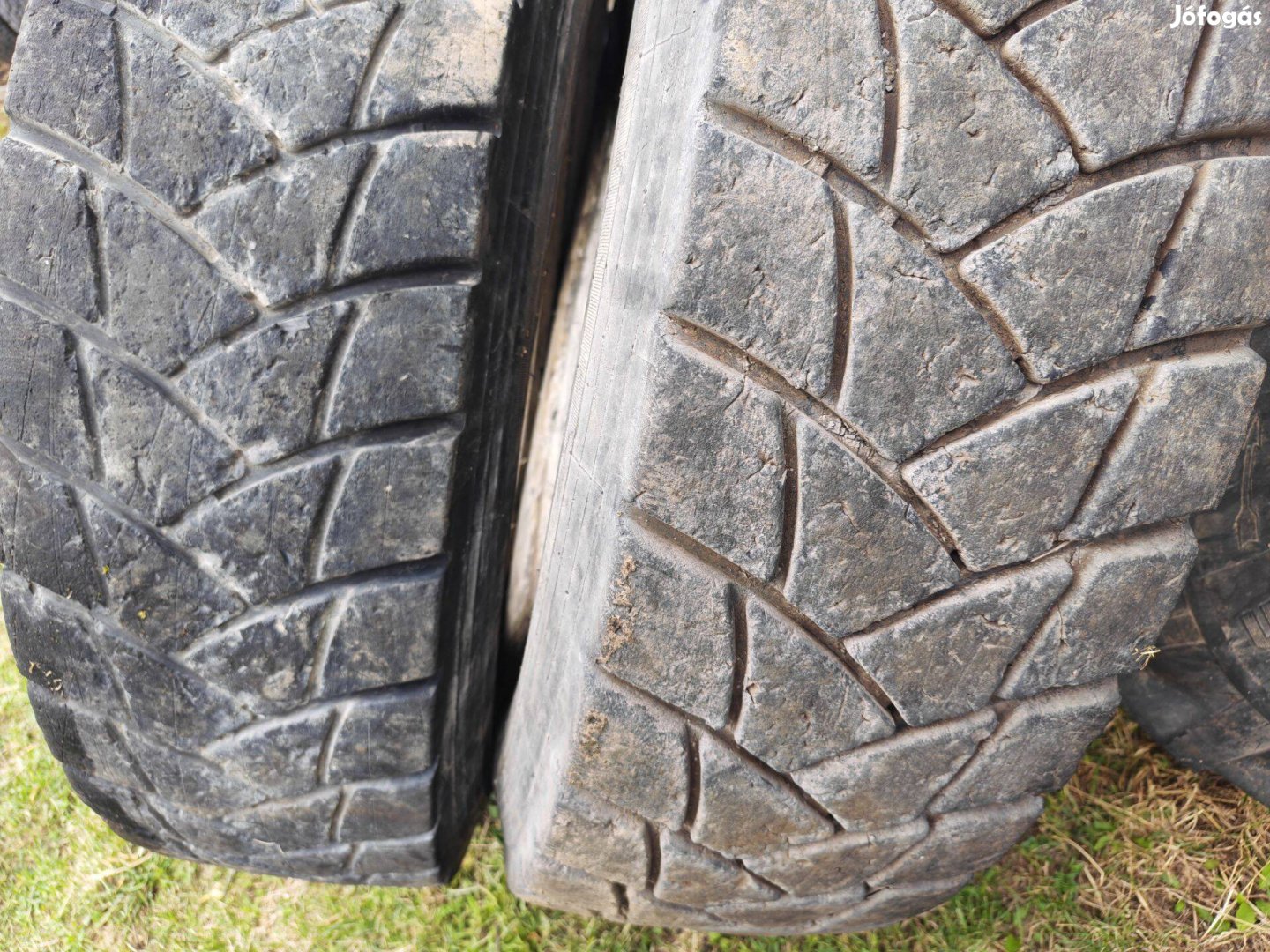 13R22.5 Teher