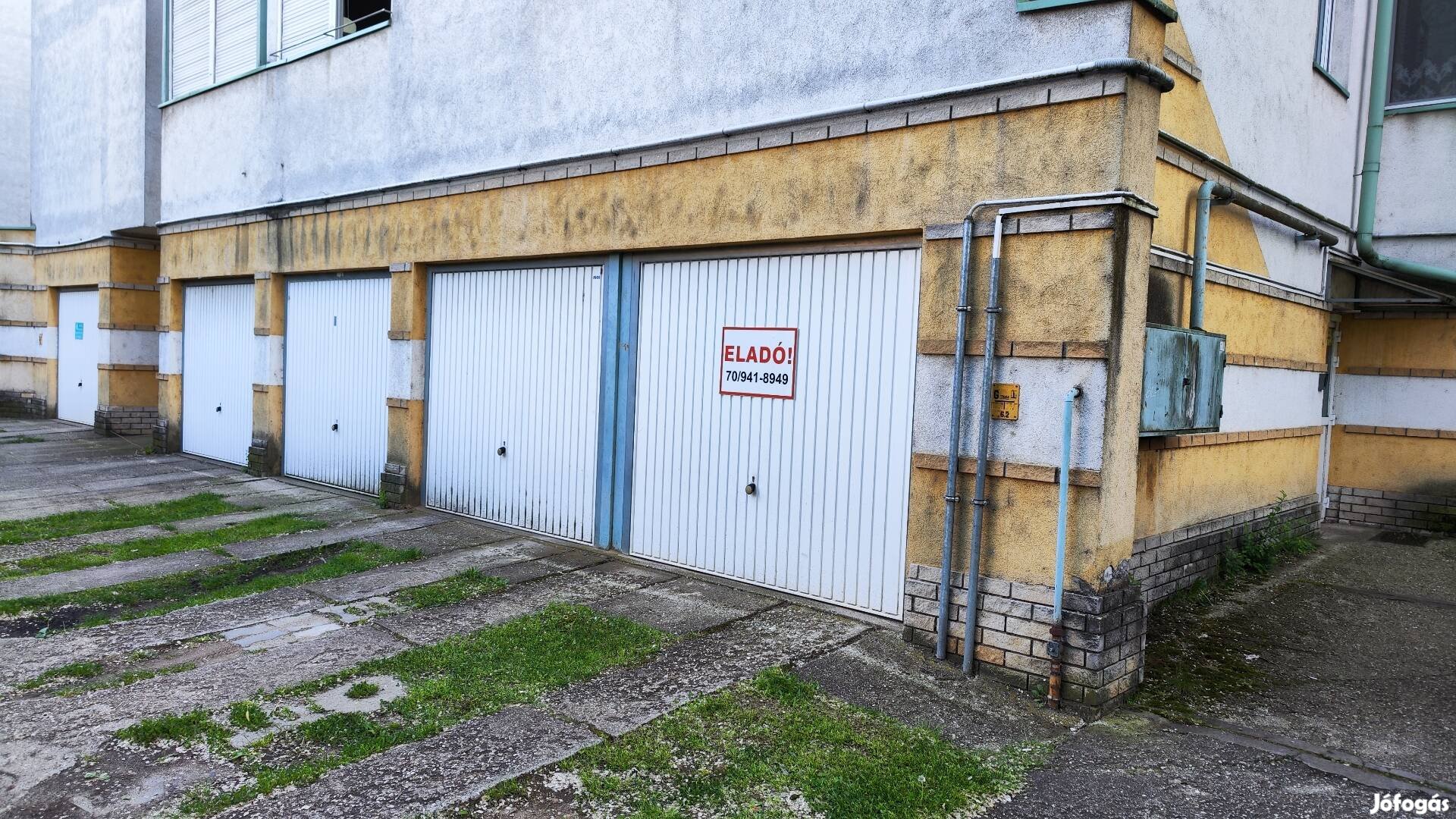 13,5 m2-es garázs a Semmelweis utca 9 szám alatt, Örökösföldön eladó
