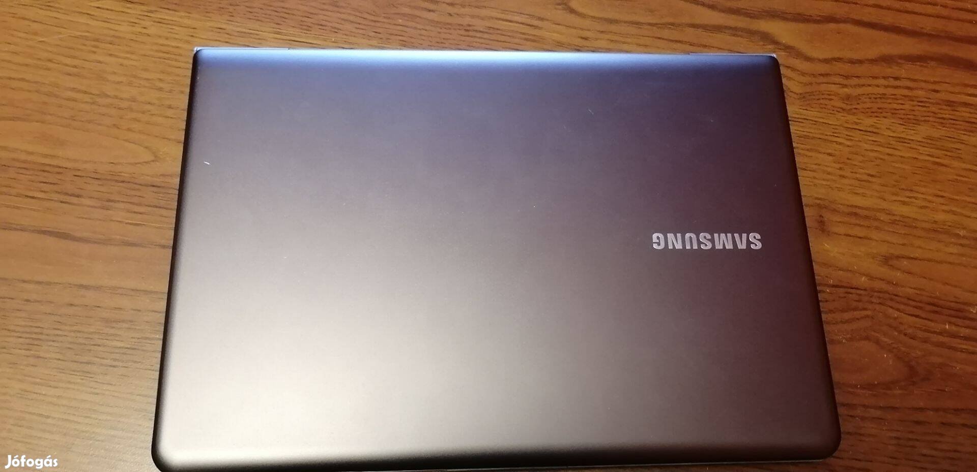 13" i3-s ultrabook Samsung, ssd-vel, jó akkuval eladó