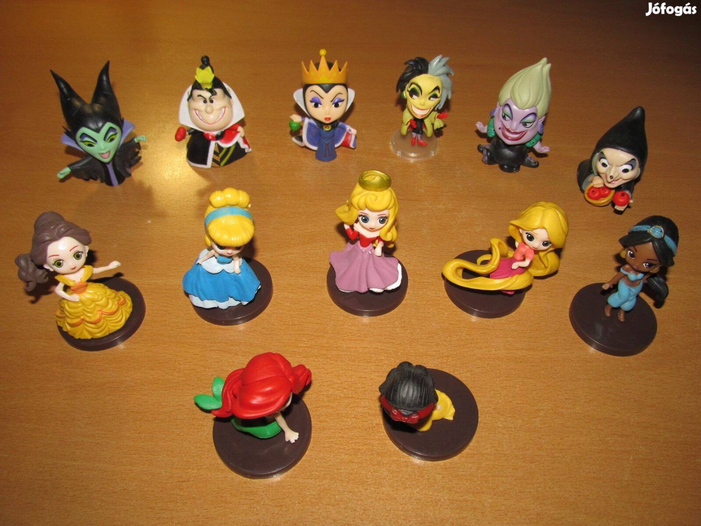 13 darabos Disney jó és gonosz mesefigura - figura kupac egyben