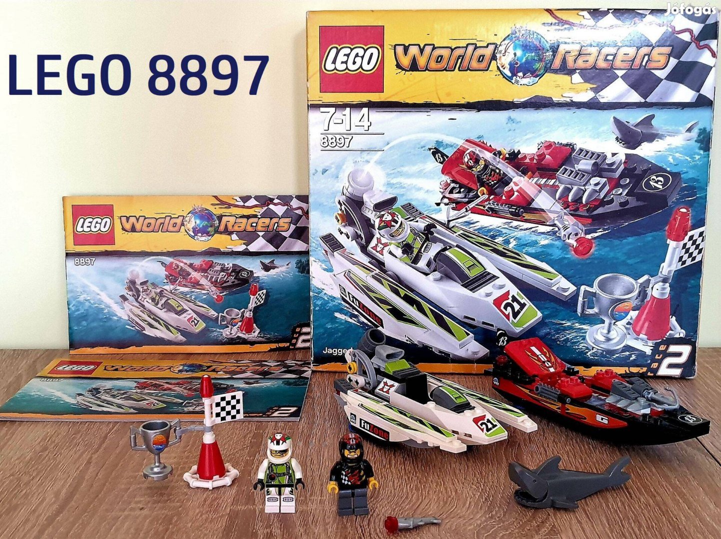 13 éves LEGO World Racers 8897 Jagged Jaws Reef, doboz, útmutató