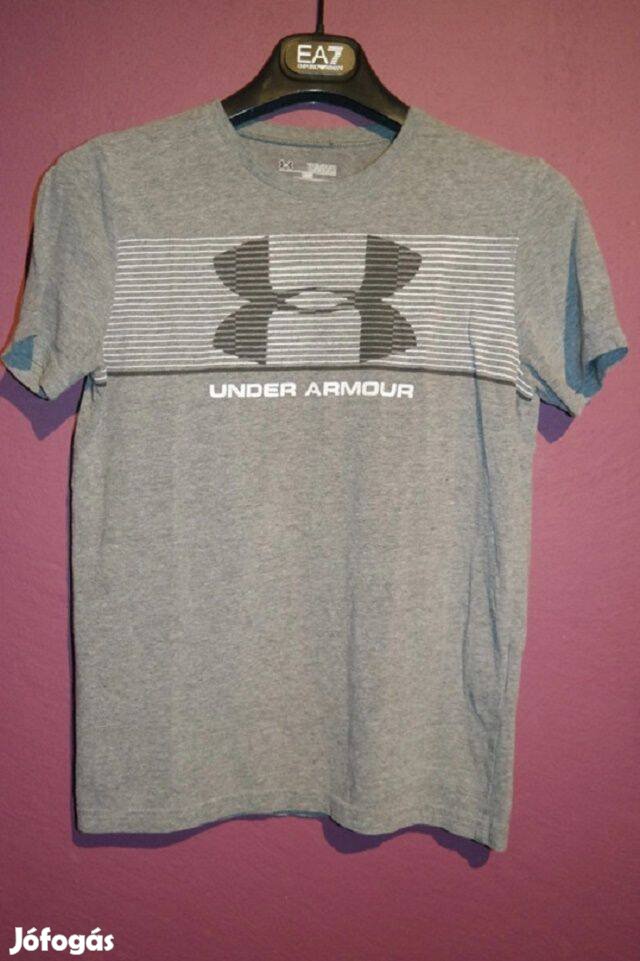 140/146-os Under Armour póló