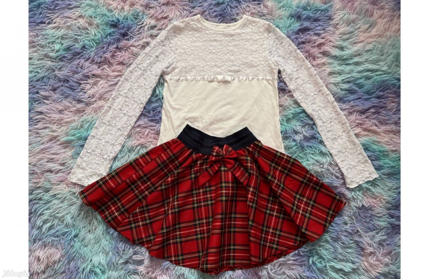 140-146-os szépséges csipkés kislány blúz szoknyával