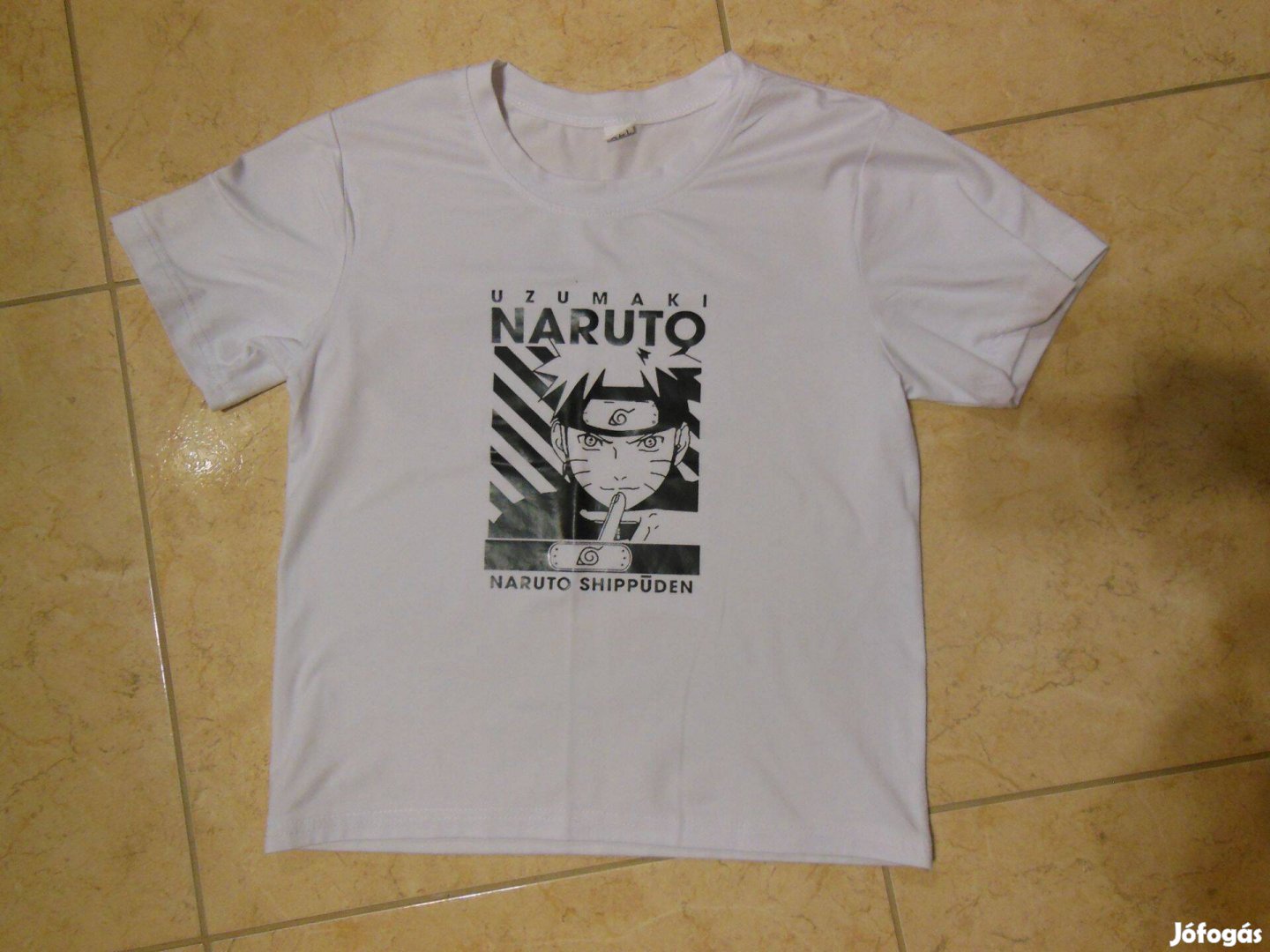 140-es Naruto póló