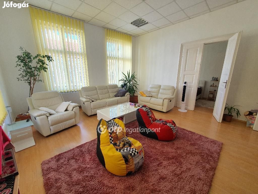 141 nm-es lakás eladó Miskolc