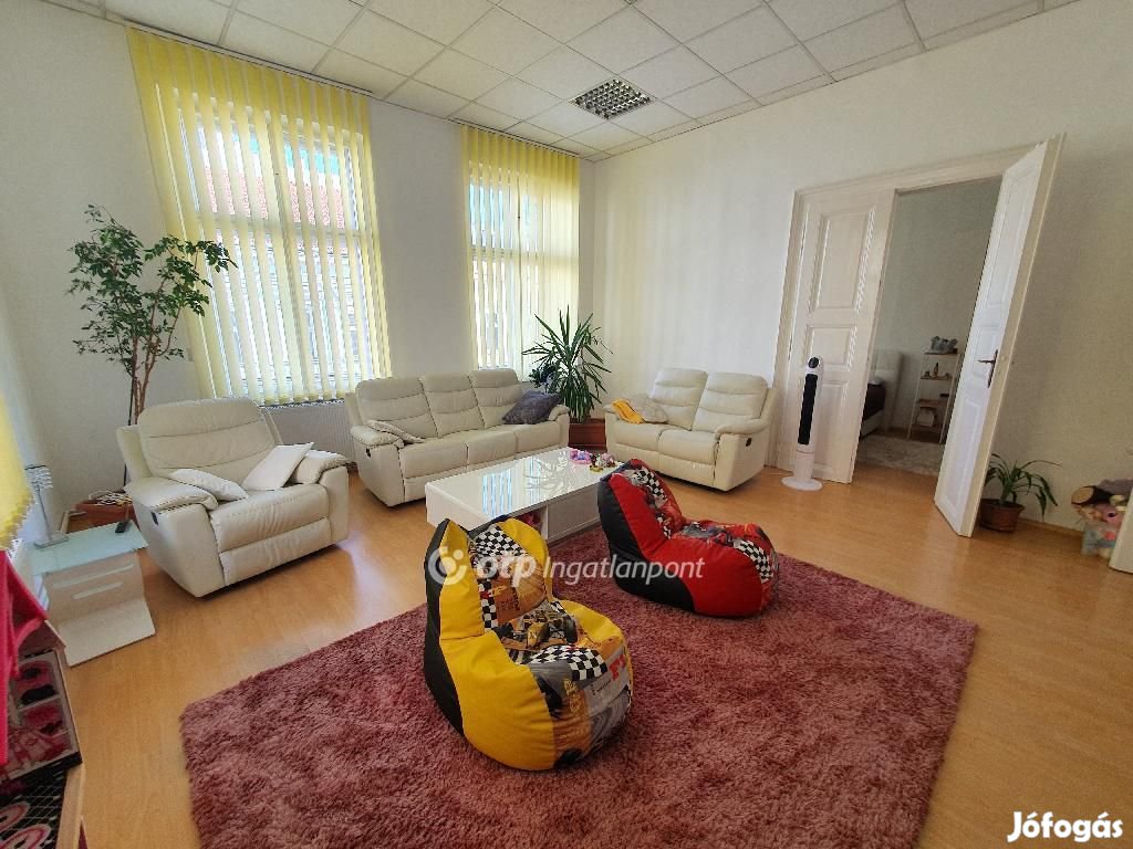 141 nm-es lakás eladó Miskolc
