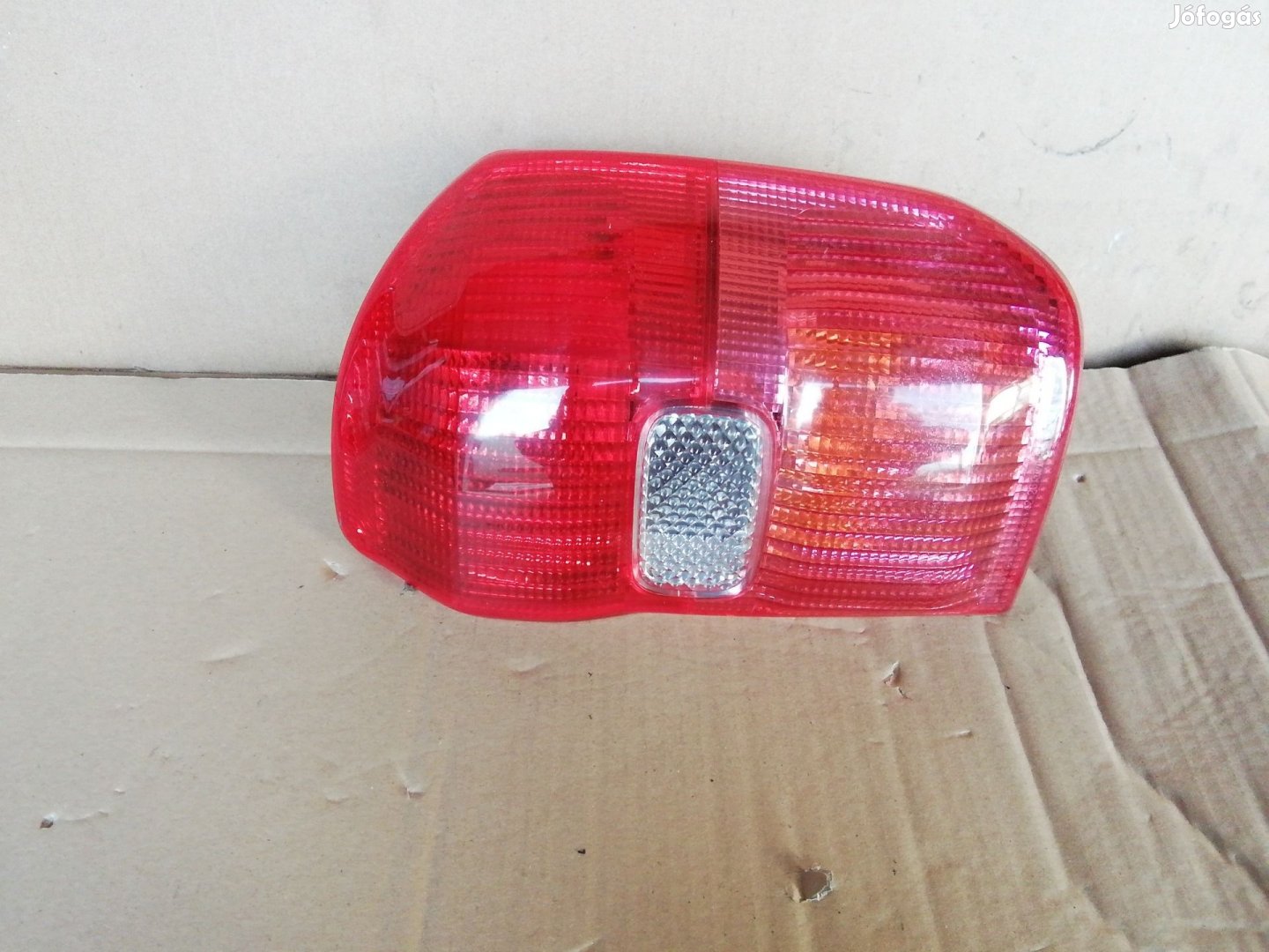 143809 Toyota Rav 4 2001-2005  Jobb hátsó lámpa