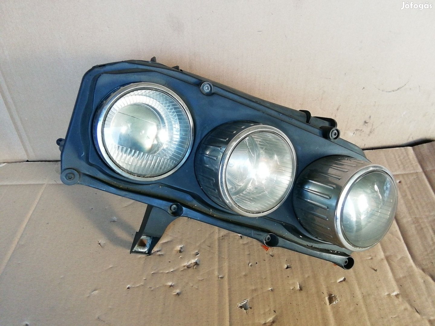 143834 Alfa Romeo 159 2005-2011 Jobb első fényszóró, izzó takaró