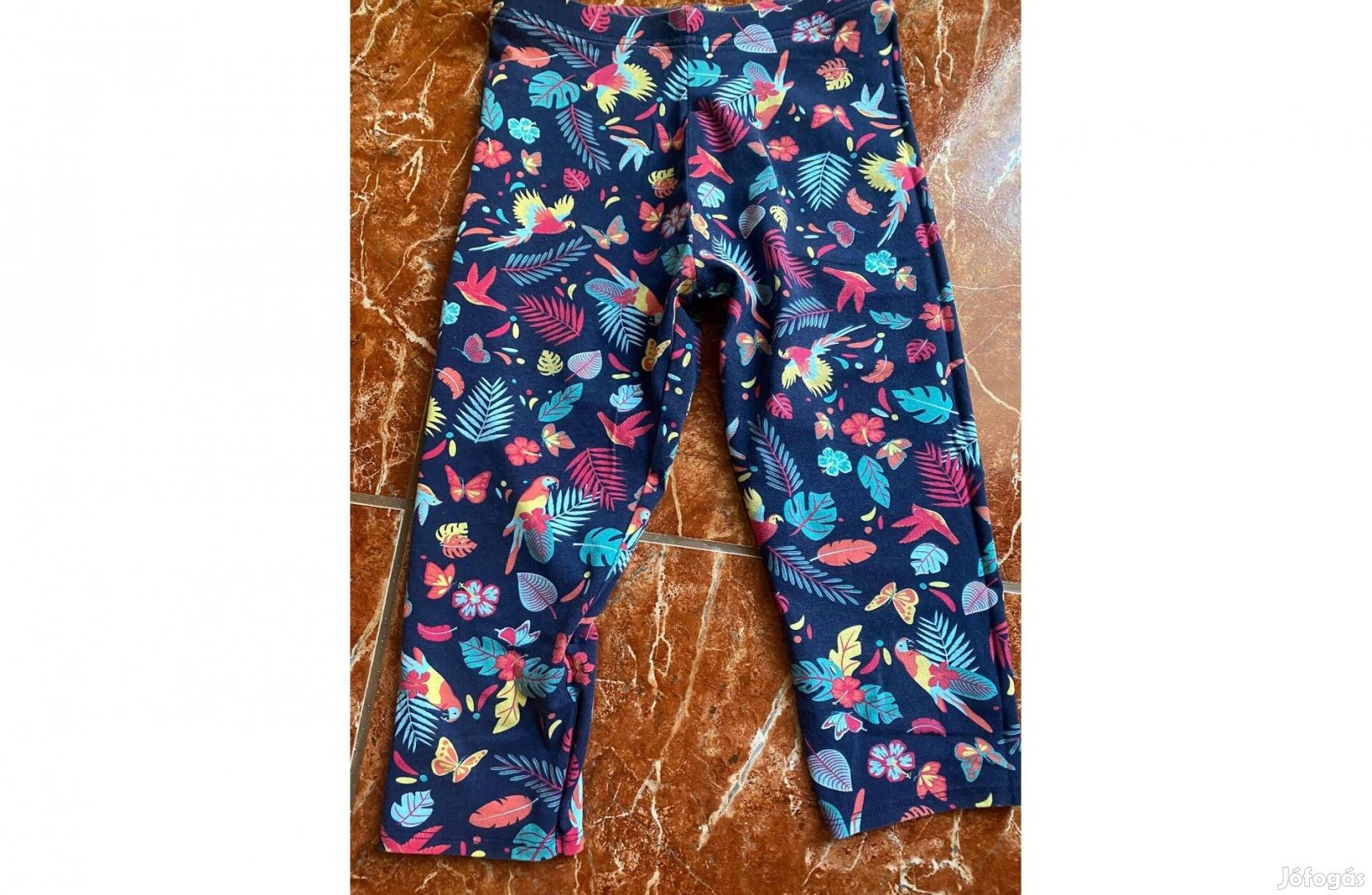 146-os leggings eladó