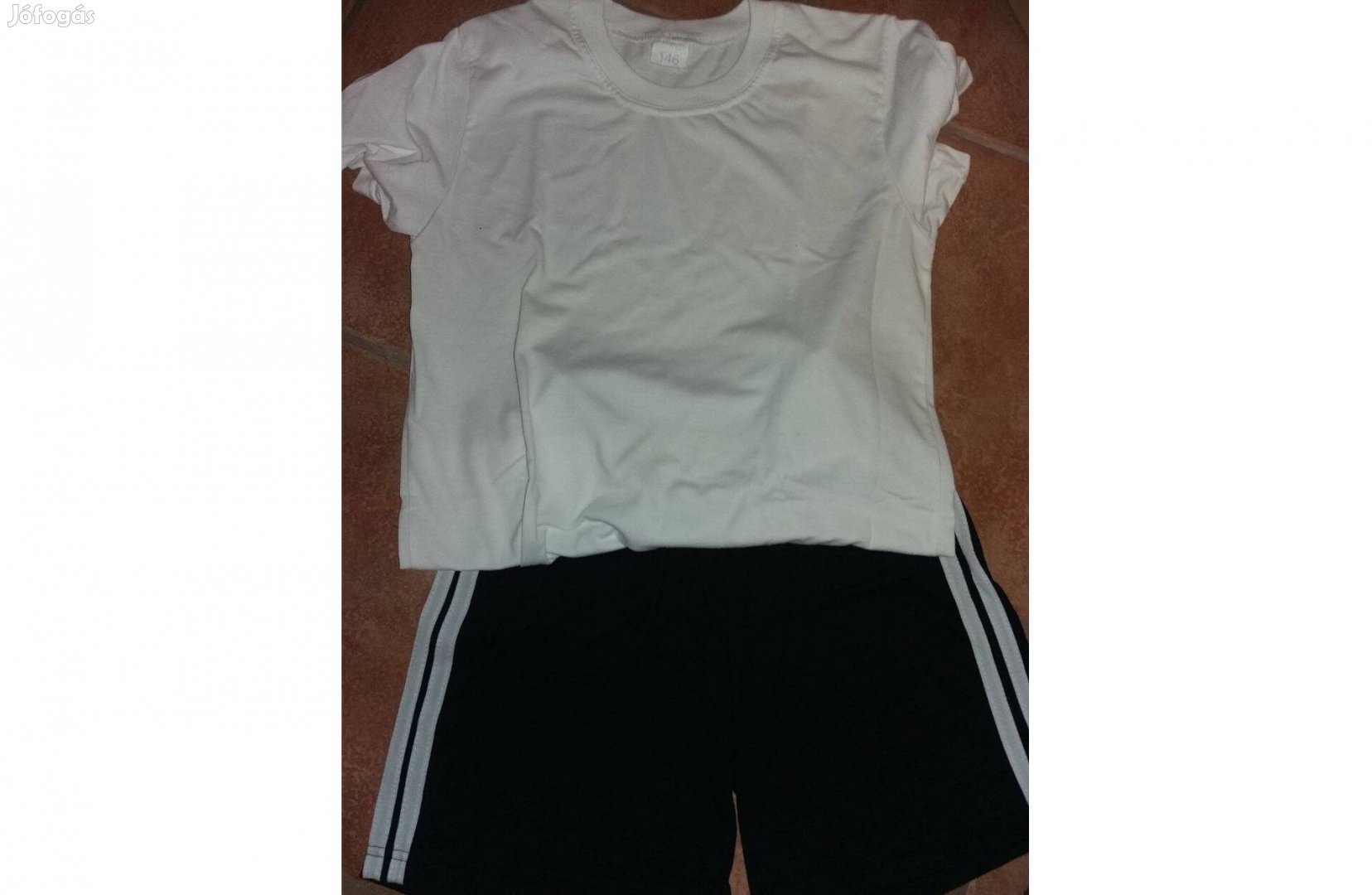 146-os tornafelszerelés eladó