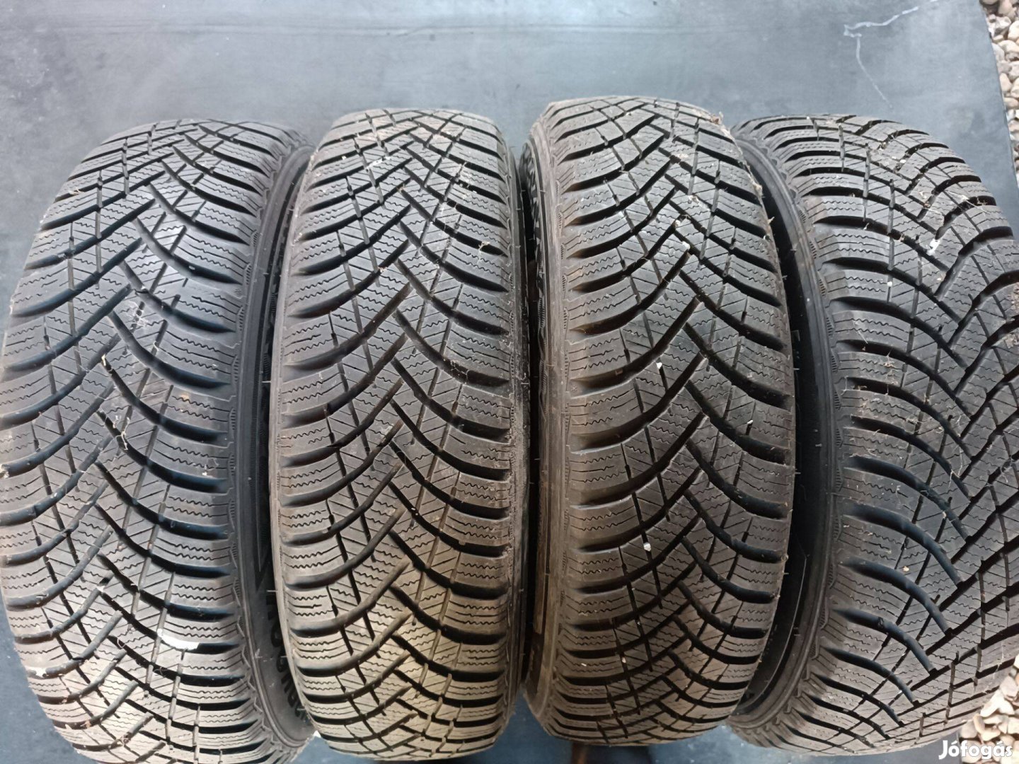 14" 165/70 R 14 Hankook téli gumi (5x100 felnin) eladó!