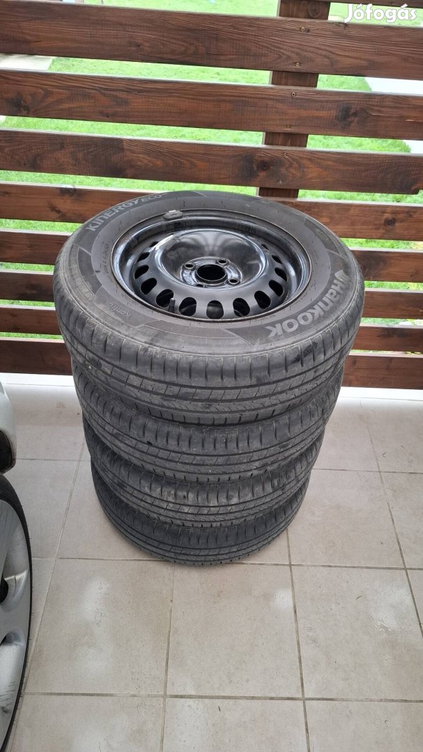 14" 4x100 Opel Corsa D Gyári lemezfelni nyári gumival