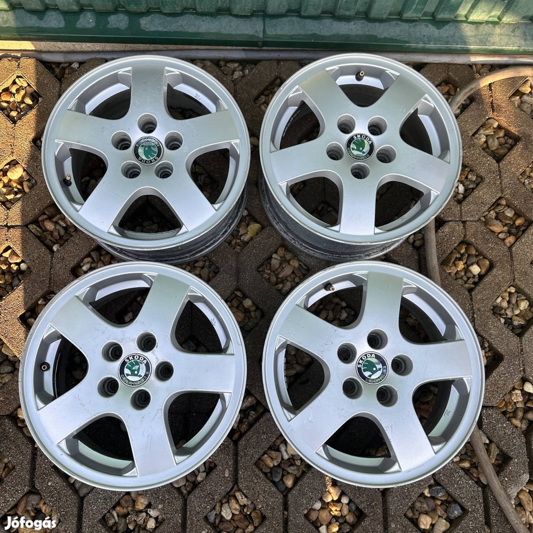 14" 5x100 6J ET43 Skoda alufelni eladó!