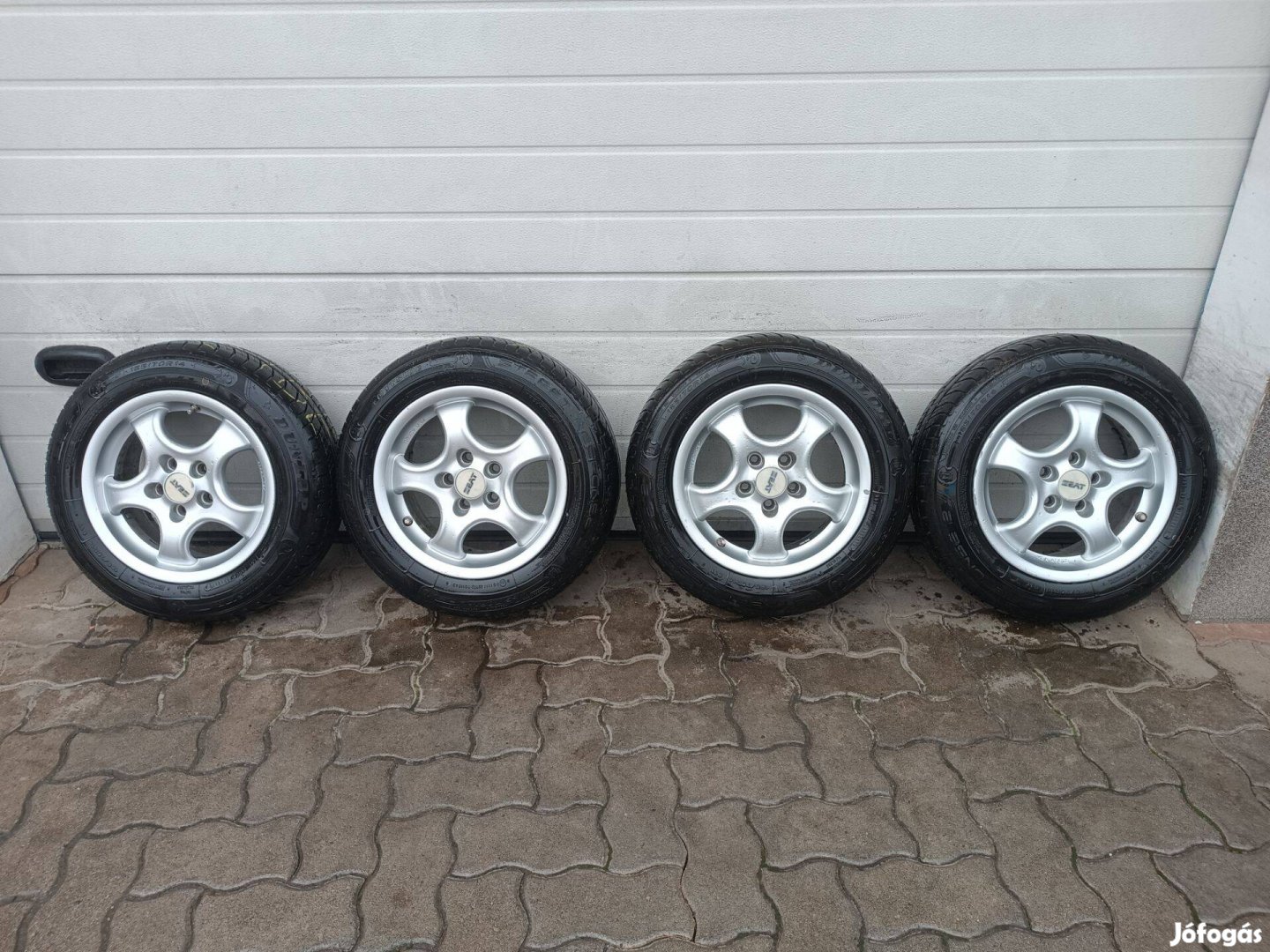 14" 5x100 Gyári Skoda/VW/Seat alufelni + nyári gumi eladó!