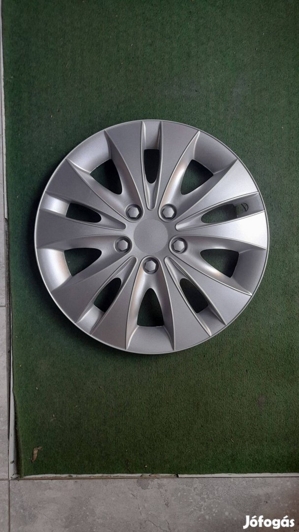 14" műanyag dísztárcsa, Nissan