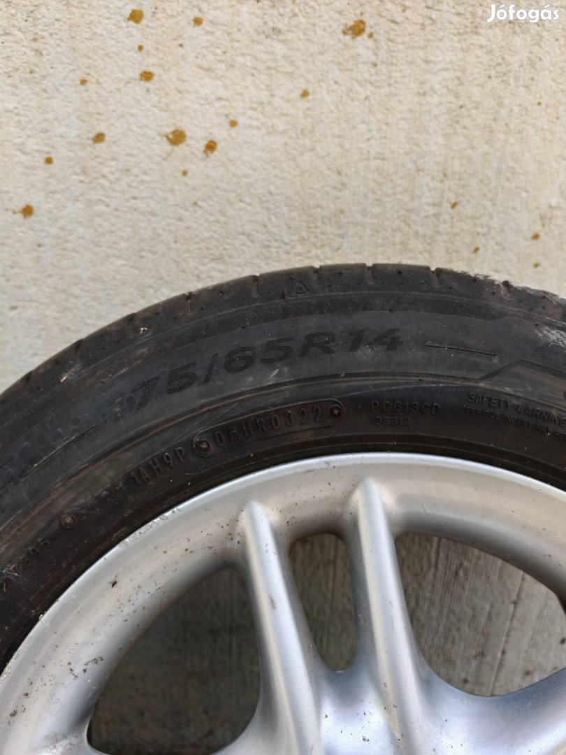 14 colos alufelnire szerelt nyári gumigarnitúra Budapesten eladó.