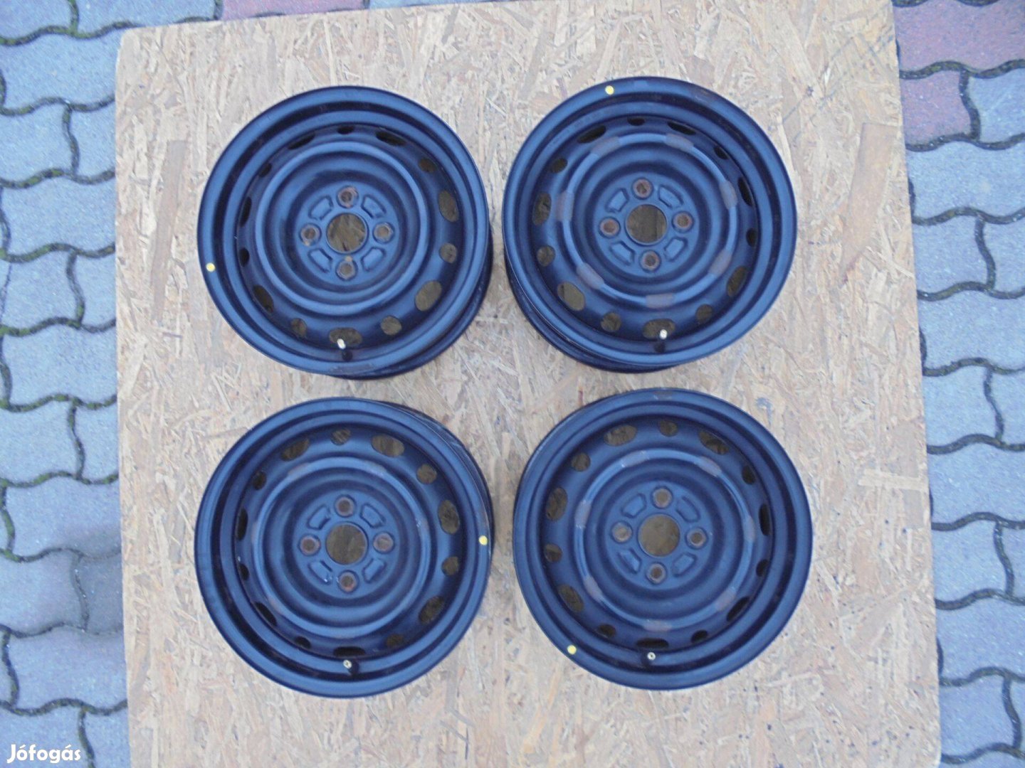 14-es Mazda gyári Lemezfelni eladó