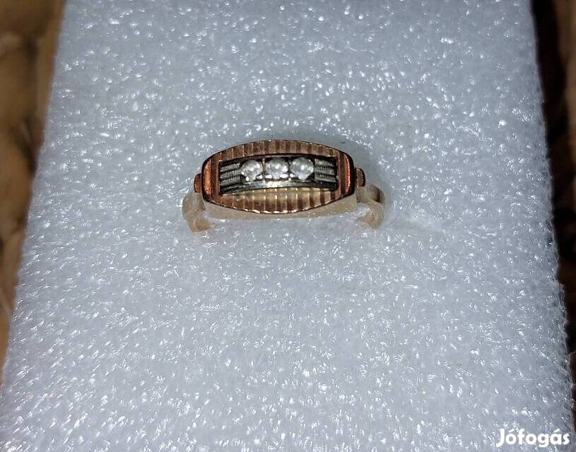 14karátos arany gyűrű 1,9cm átmérő 