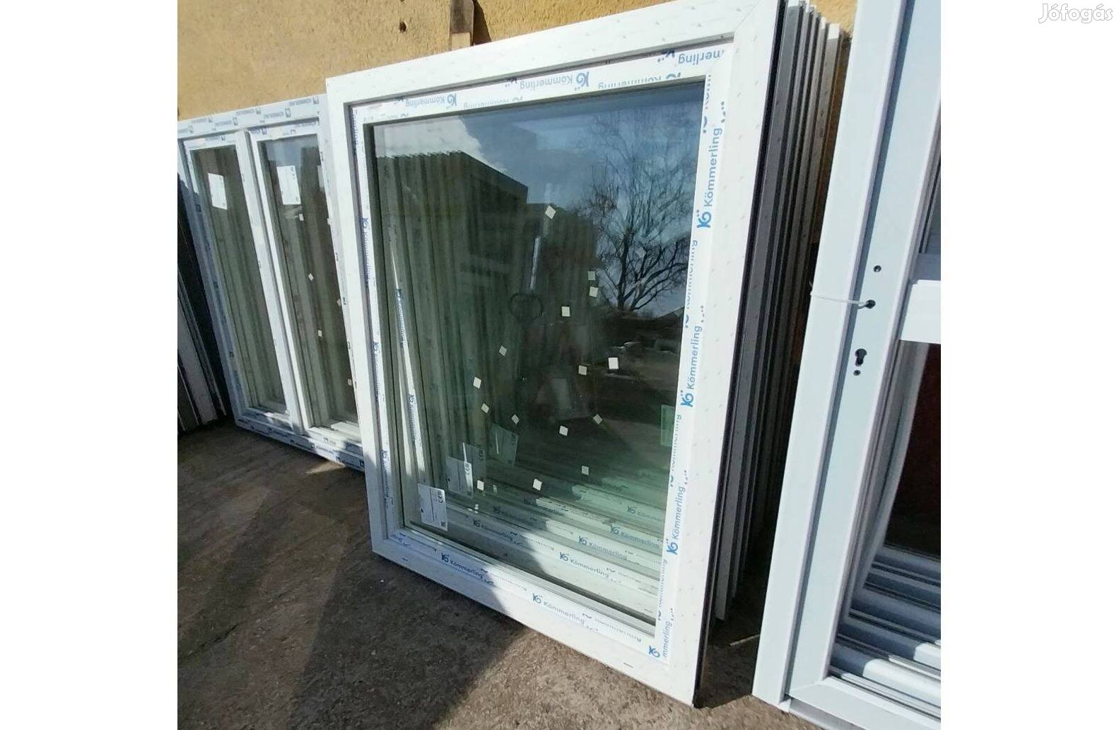 150*150 műanyag ablak bukó-nyíló 79.000.-Ft