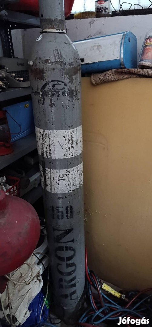 150 bar-os Argon nagy palack nem üres de nem tudom mennyi van benne