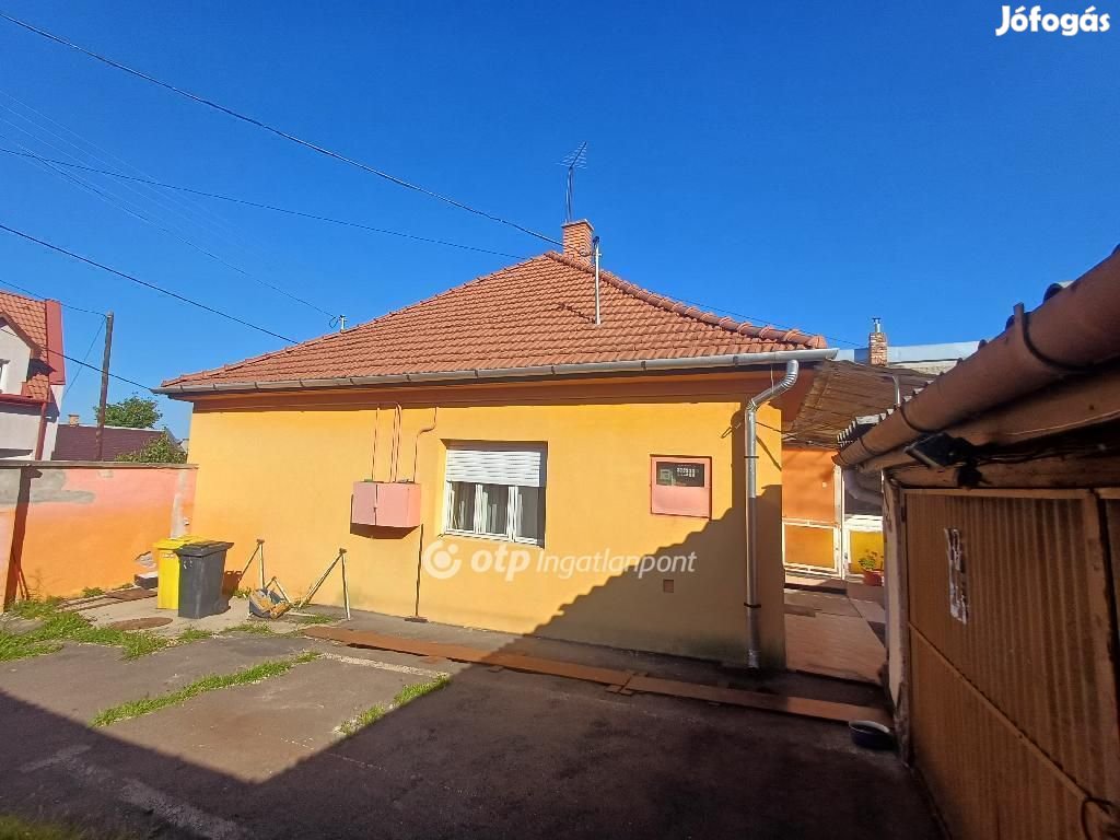 150 nm-es ház eladó Eger