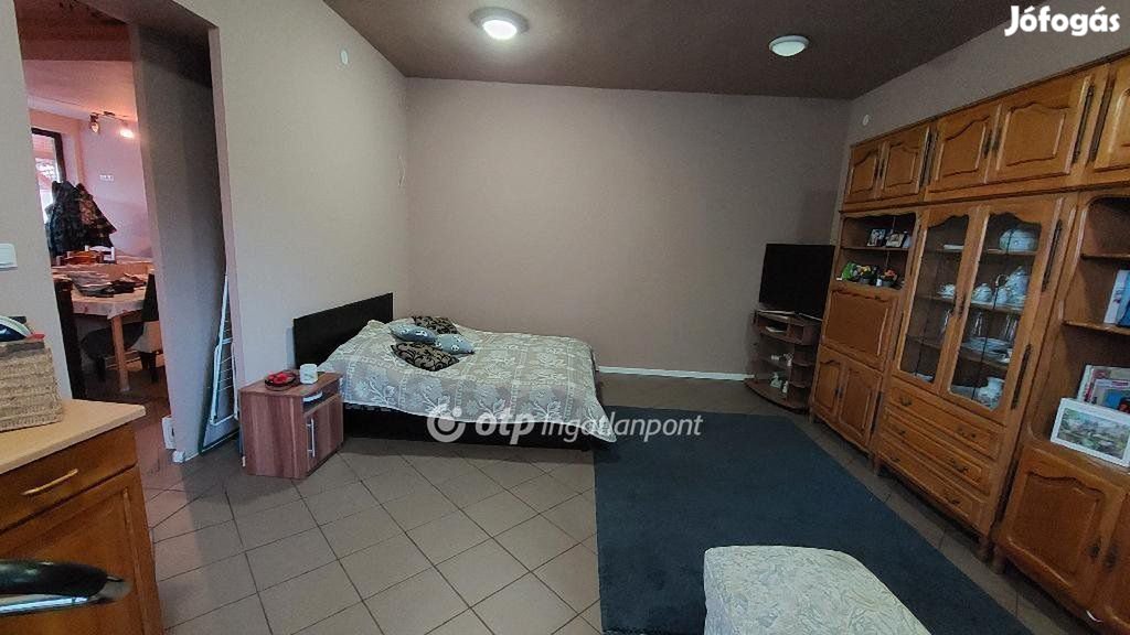 150 nm-es ház eladó Tarjánpuszta