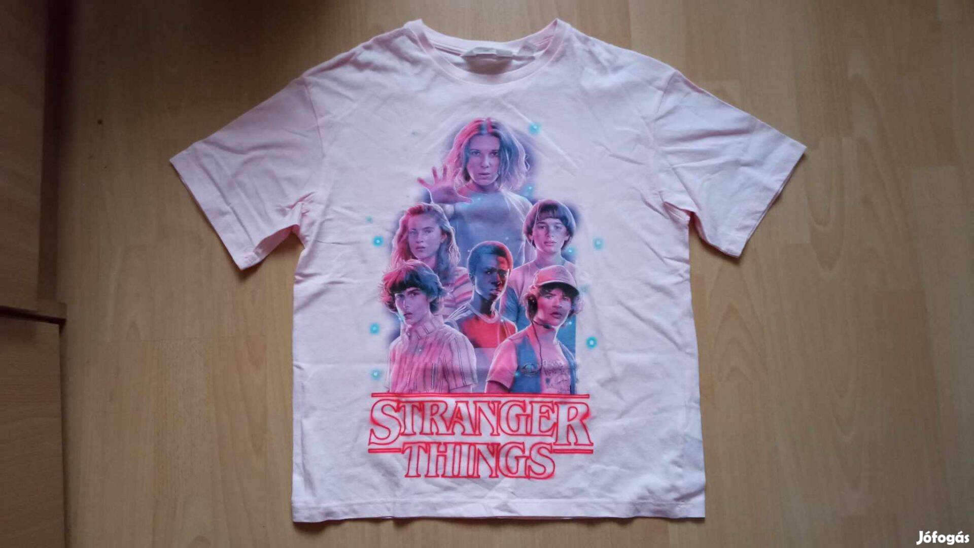 152-es lány Stranger Things póló újszerű 1500 Ft H&M