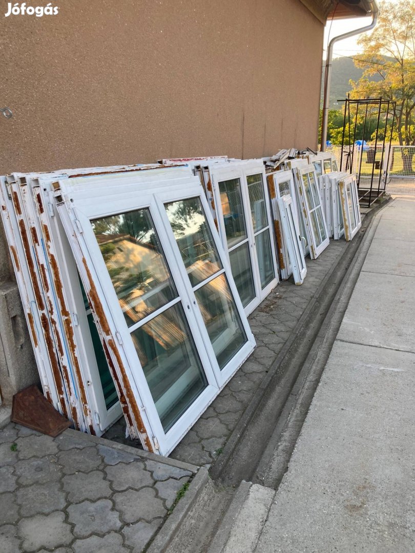 1530x1390 bontott műanyag ablakok eladók !