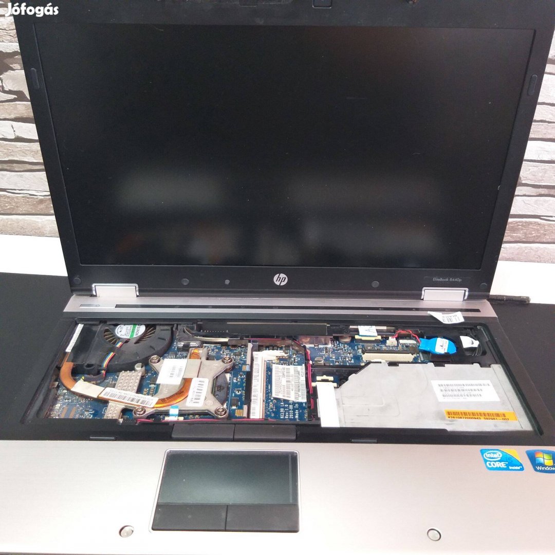 154.Hp 8440p hiányos laptop,bekapcsolásig tesztelt,törött kijelző,bil