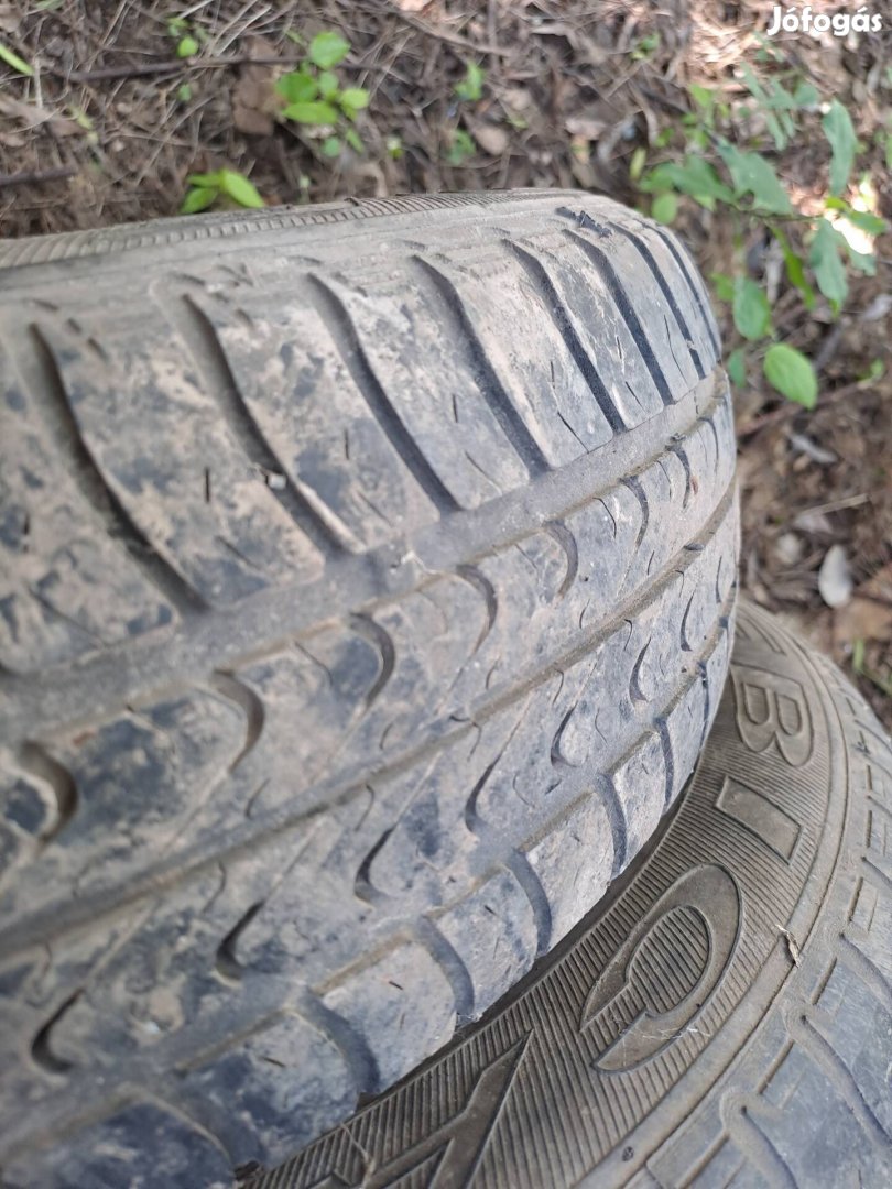 155/70 r13 Nyári gumi ford felni