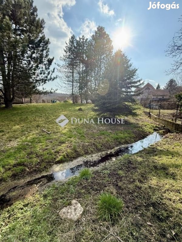 1569 nm-es telek eladó Vászoly