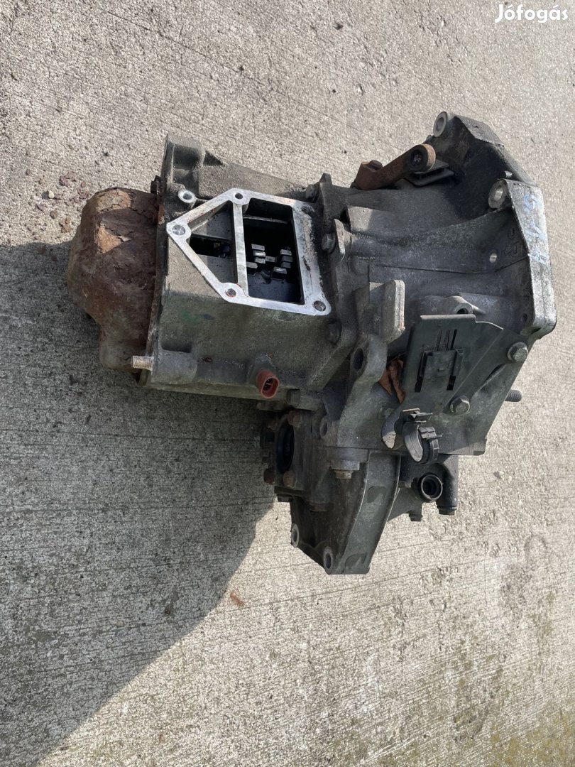 158429 Fiat Grande Punto  2005-2009 1,4 benzin 5 sebeséges