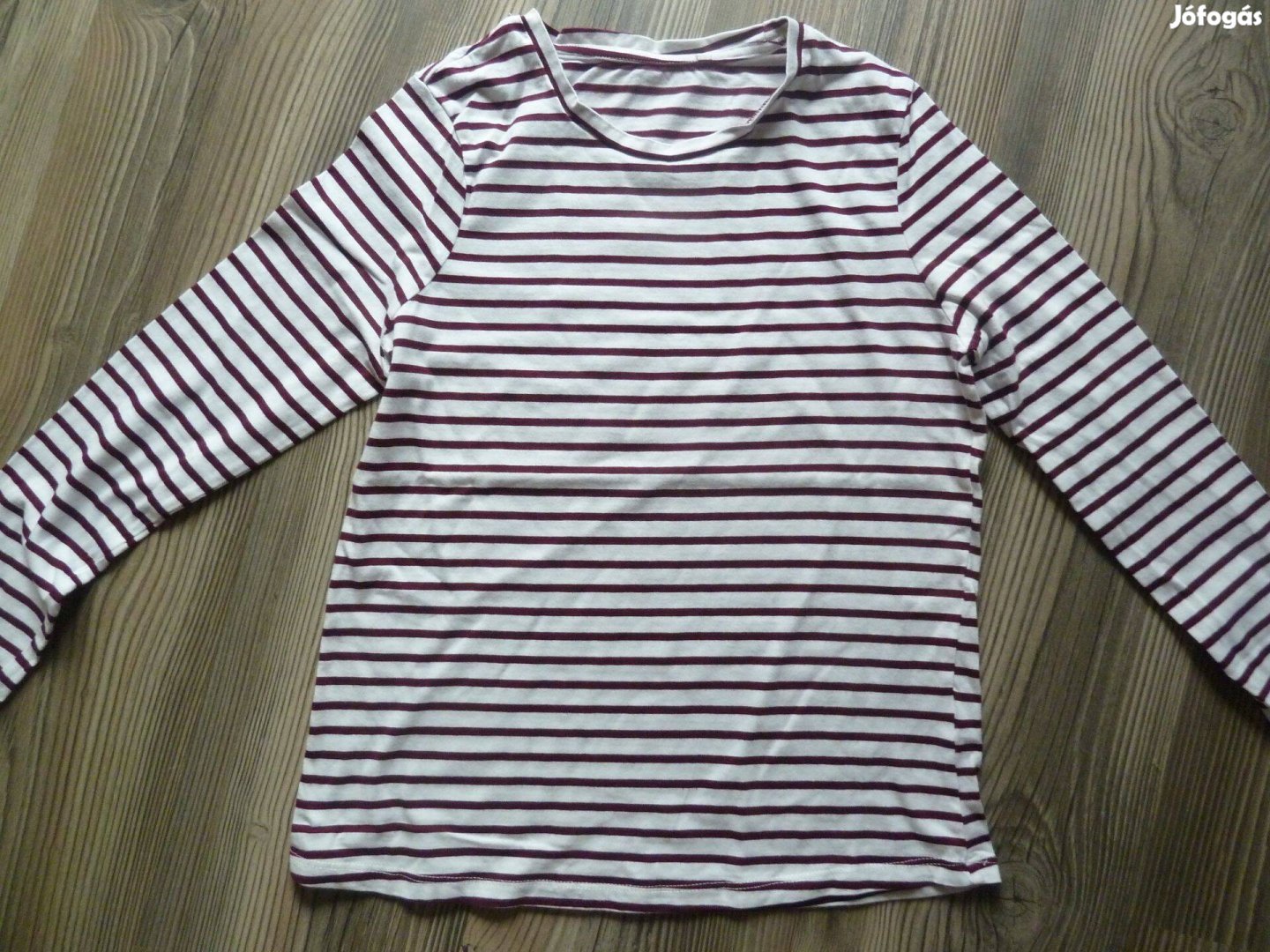 158164-es kislány felső