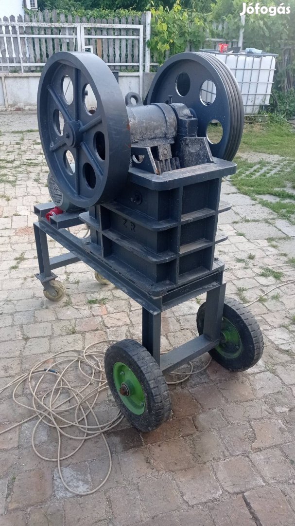 15*25cm beton daráló sitt cserép törő 