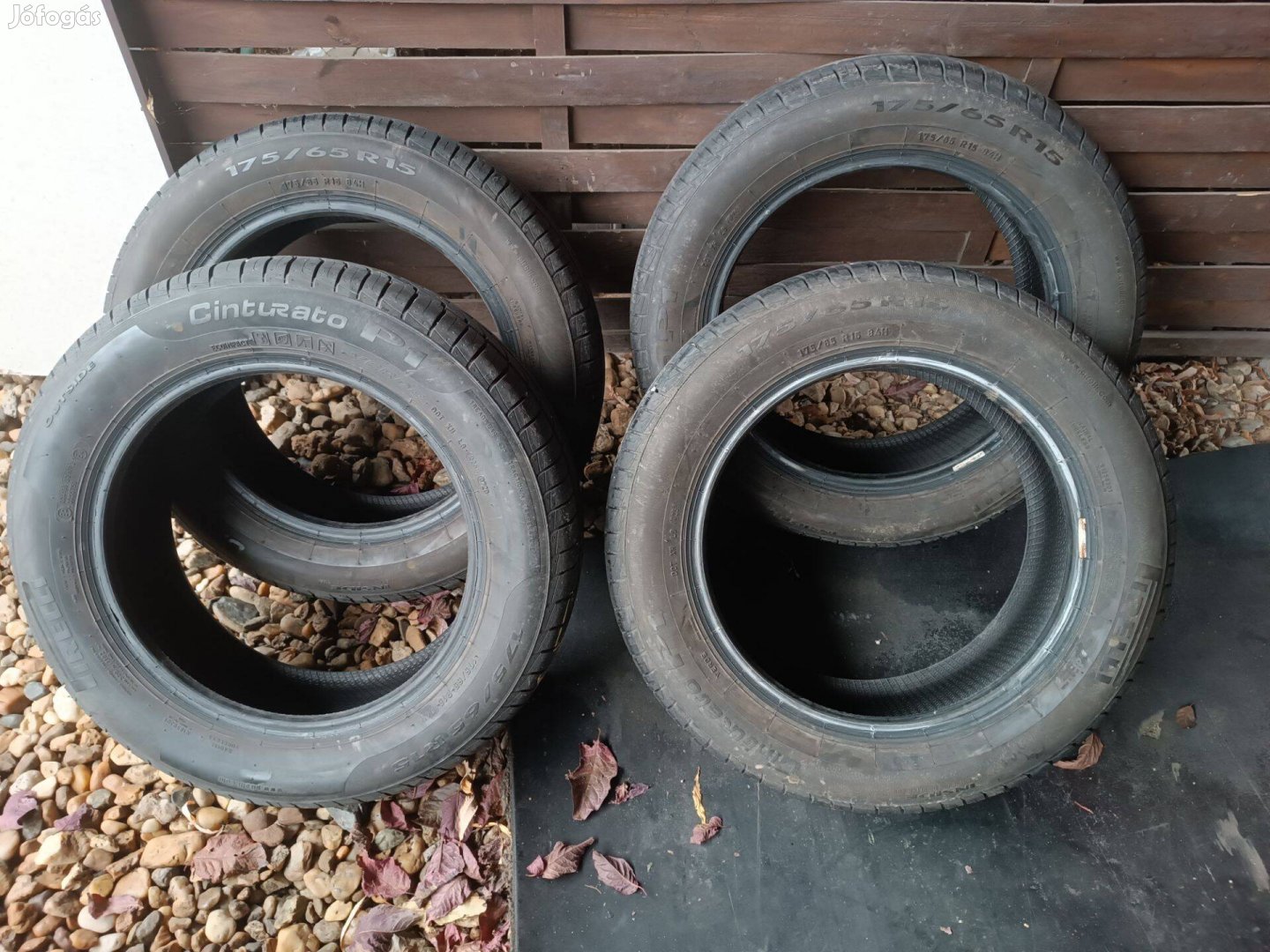 15" 175/65 R 15 Pirelli újszerű nyári gumi eladó!