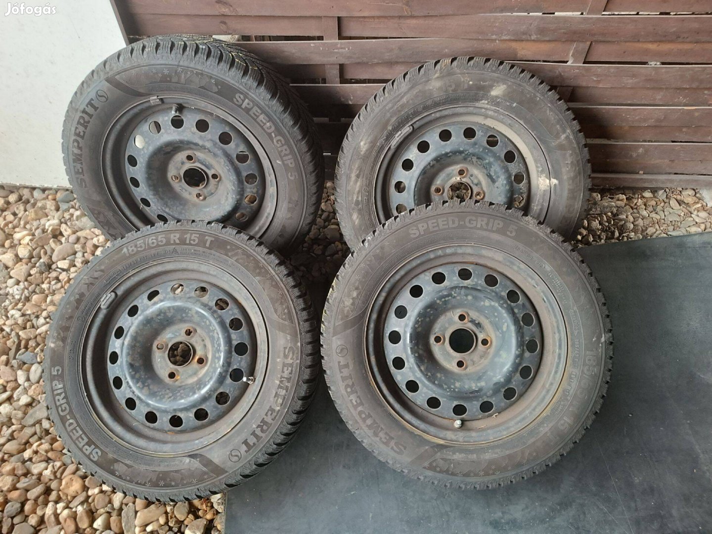 15" 4x100 Gyári KIA-Hyundai (Suzuki stb) felni téli gumi eladó